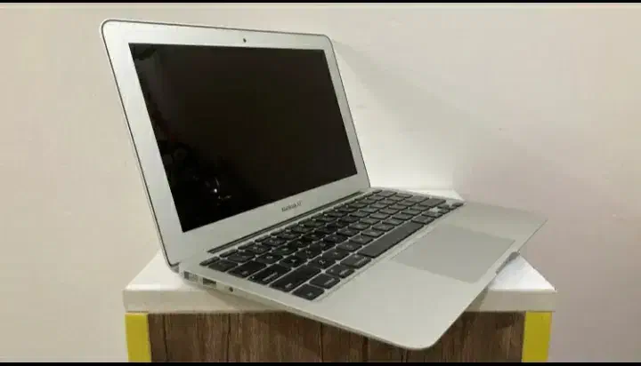 MacBook  Air   Core i5   Flash  2TB|رایانه همراه|اراک, |دیوار
