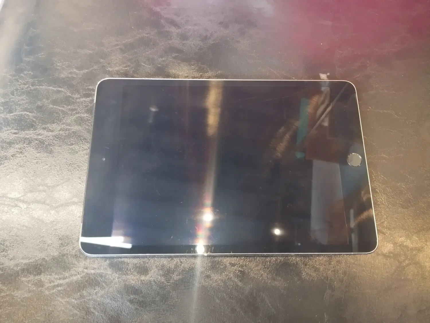 ipad mini 4|تبلت|اصفهان, جلفا|دیوار