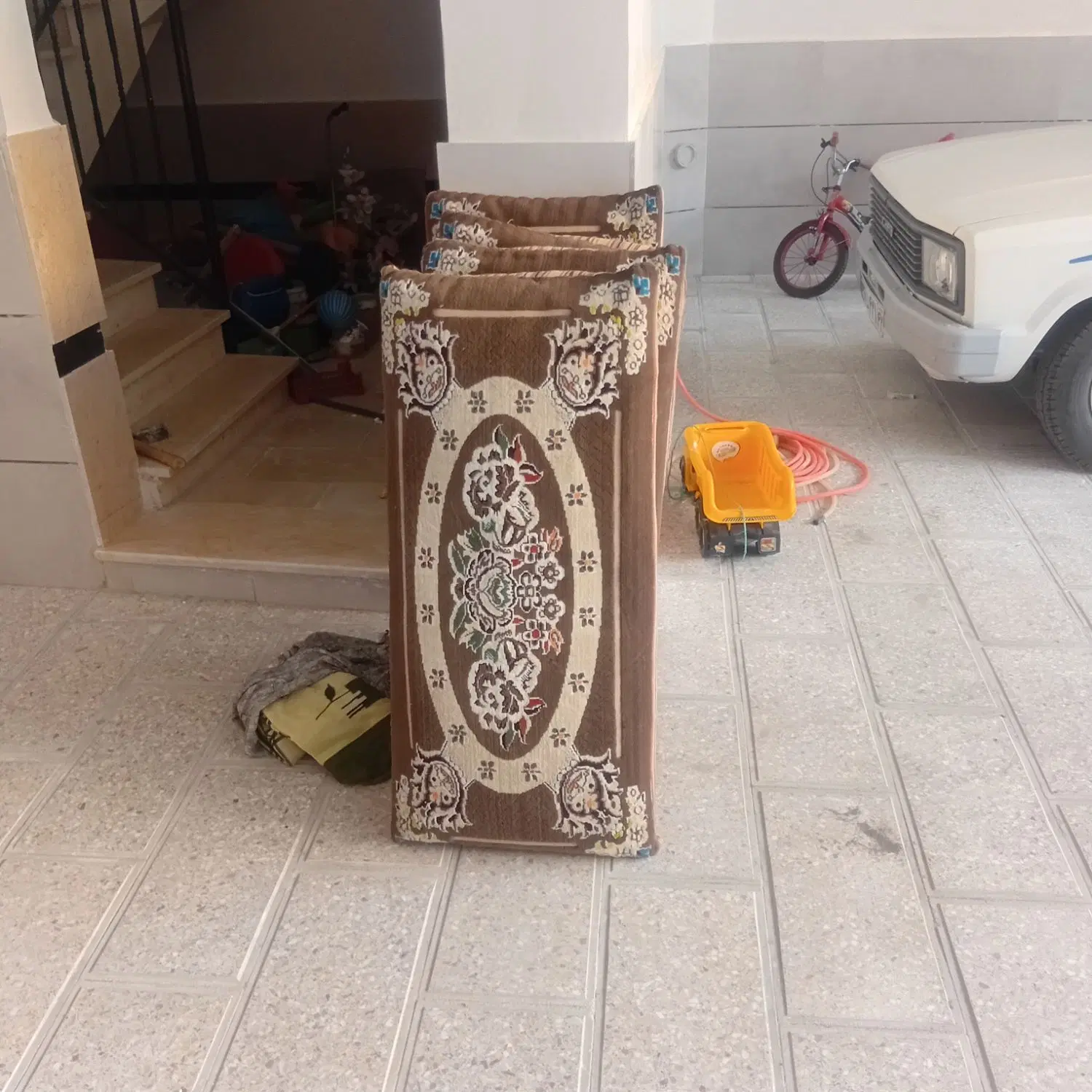 پشتی|پشتی|سبزوار, هویزه|دیوار