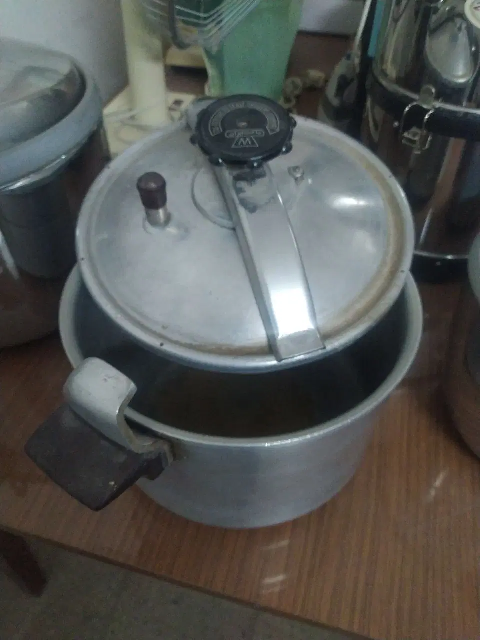 پلو پز|ظروف پخت‌وپز|شیراز, فلکه گاز|دیوار