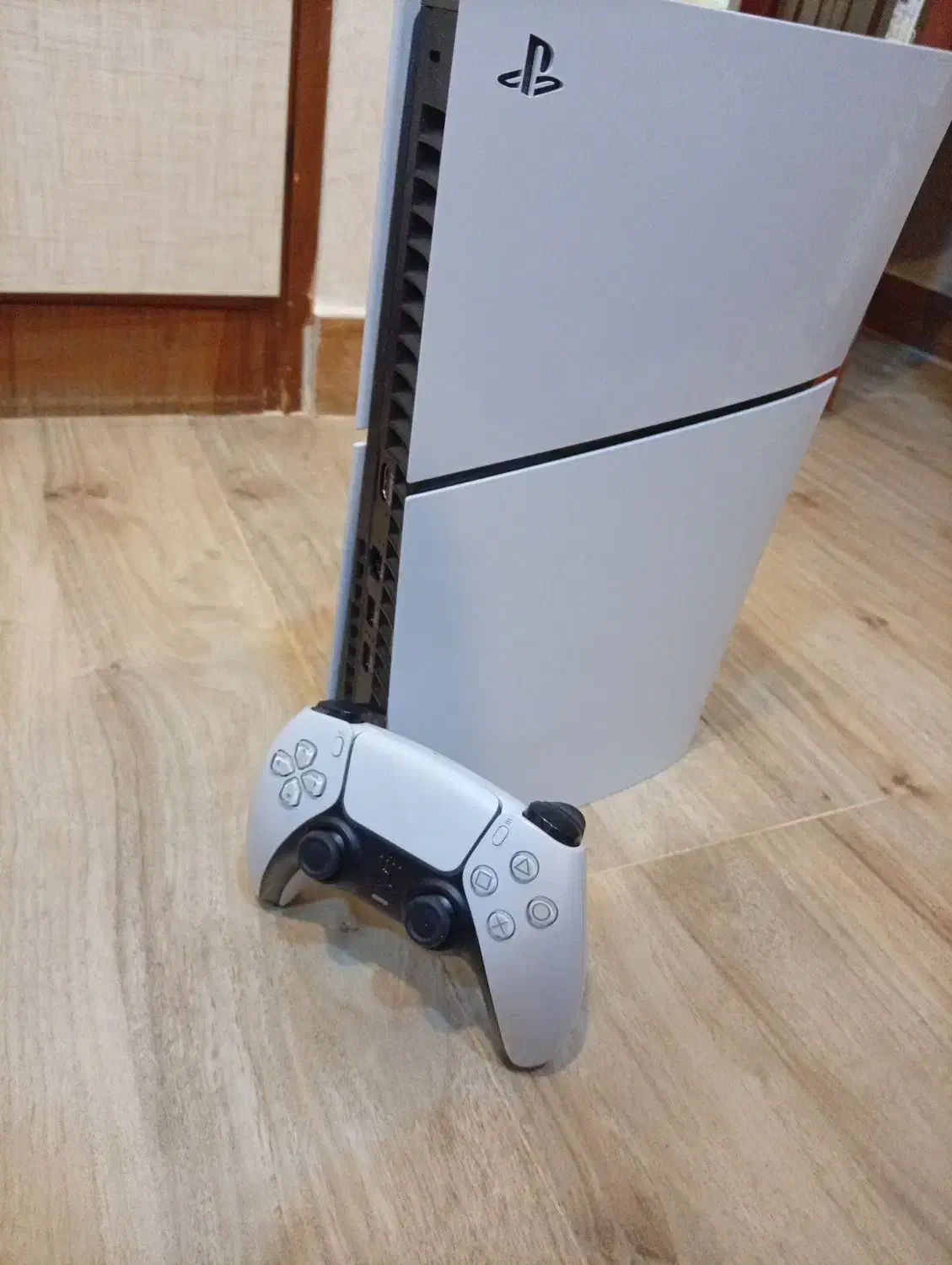 ps5|کنسول، بازی ویدئویی و آنلاین|رشت, معلم|دیوار