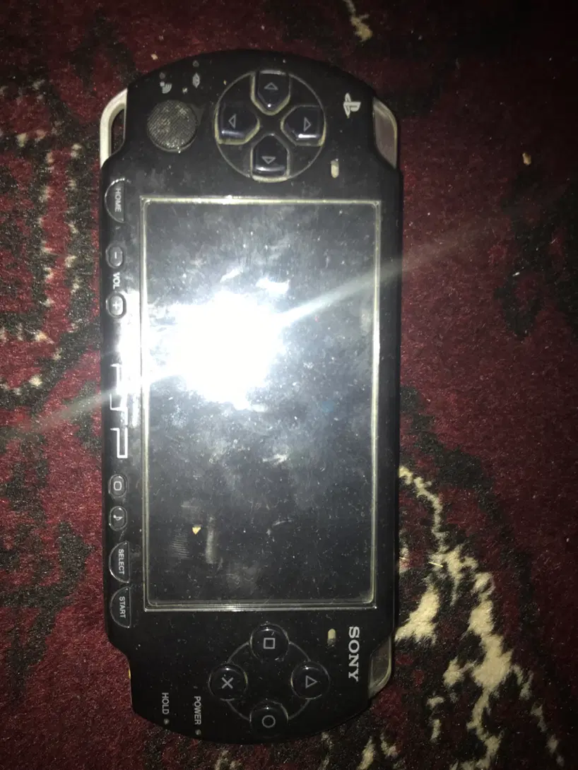 Psp 2000|کنسول، بازی ویدئویی و آنلاین|گنبد کاووس, |دیوار