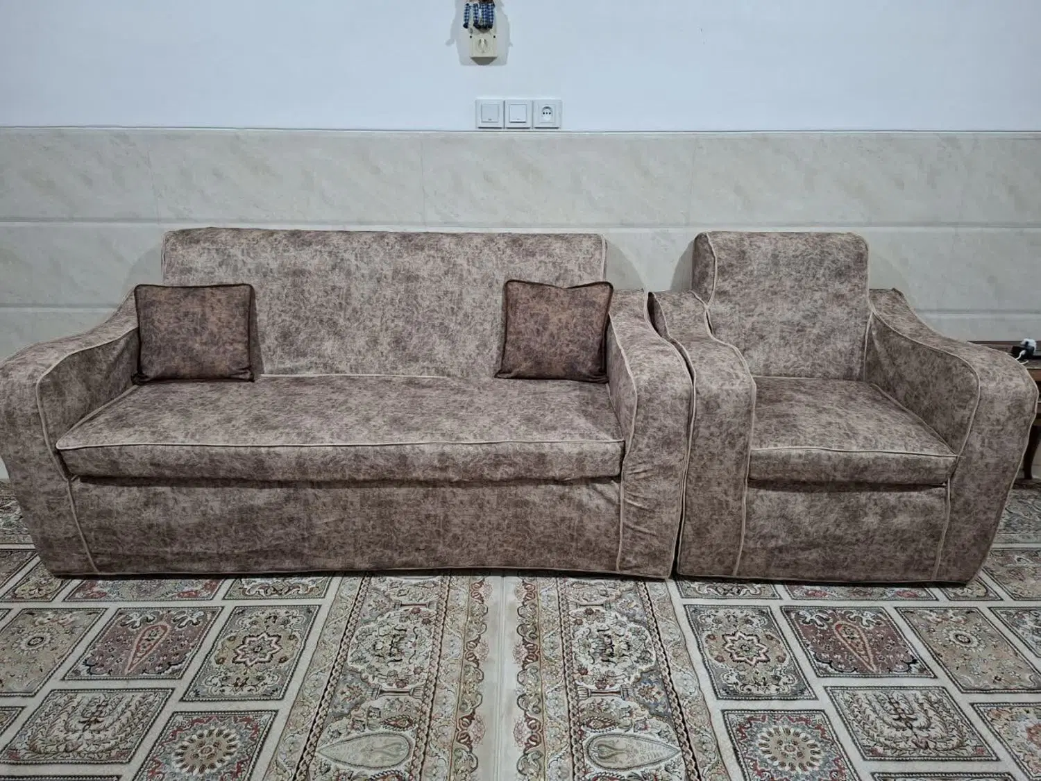 مبل|مبلمان خانگی و میز عسلی|یزد, |دیوار