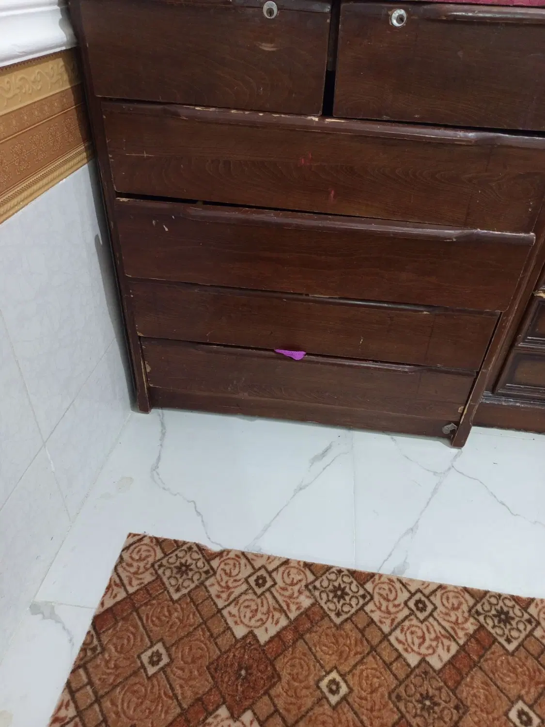 دراور|جاکفشی، کمد، دراور|کاکی, |دیوار