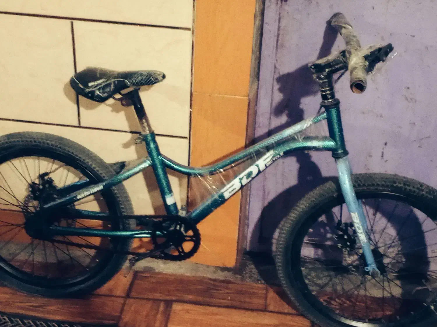 دوچرخه|دوچرخه، اسکیت، اسکوتر|کهنوج, |دیوار