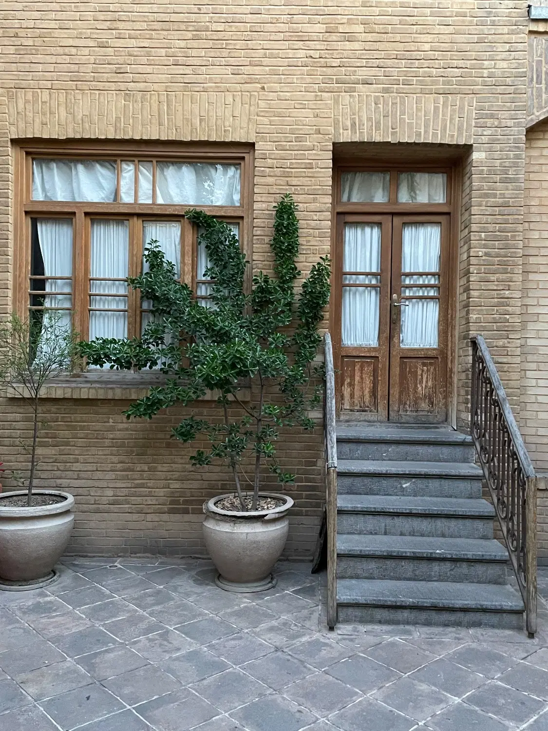 لوکیشن|اجارهٔ کوتاهمدت دفتر کار و فضای آموزشی|تهران, امین حضور|دیوار
