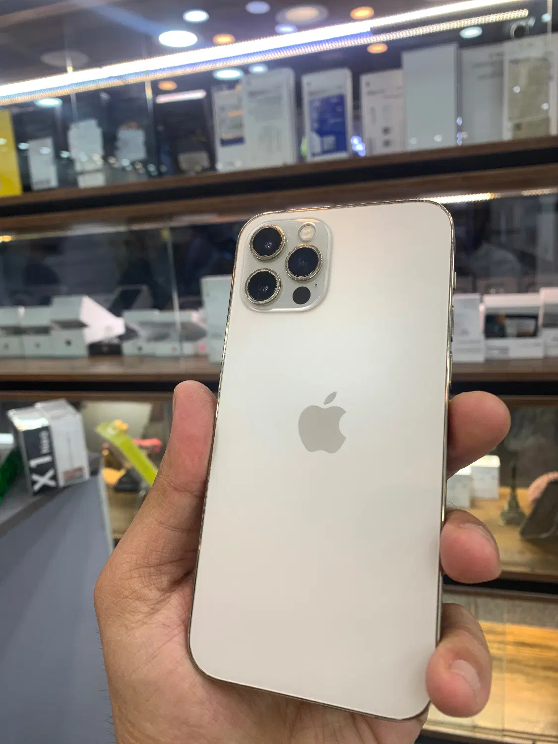 iphone 12 pro|موبایل|تهران, شیخ هادی|دیوار