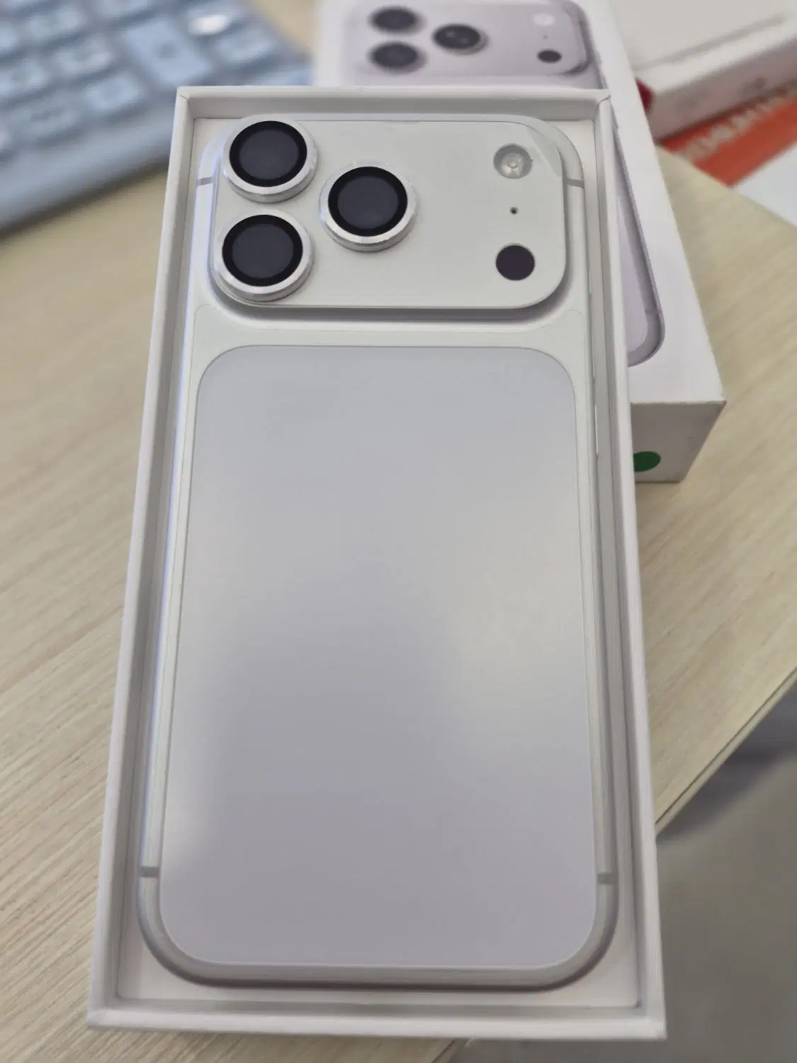 iPhone 17 pro 256 zaa|موبایل|بندرعباس, |دیوار