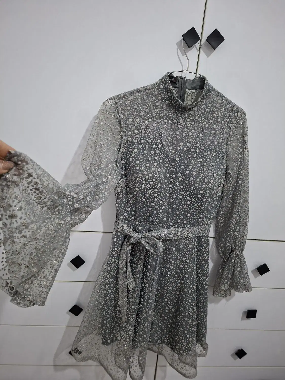لباس|لباس|سیرجان, |دیوار