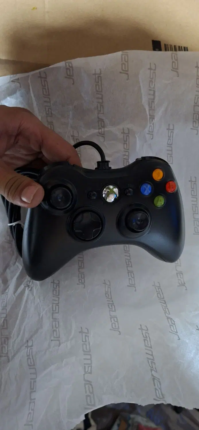 دسته xbox 360|کنسول، بازی ویدئویی و آنلاین|شیراز, شهرک ترکان|دیوار