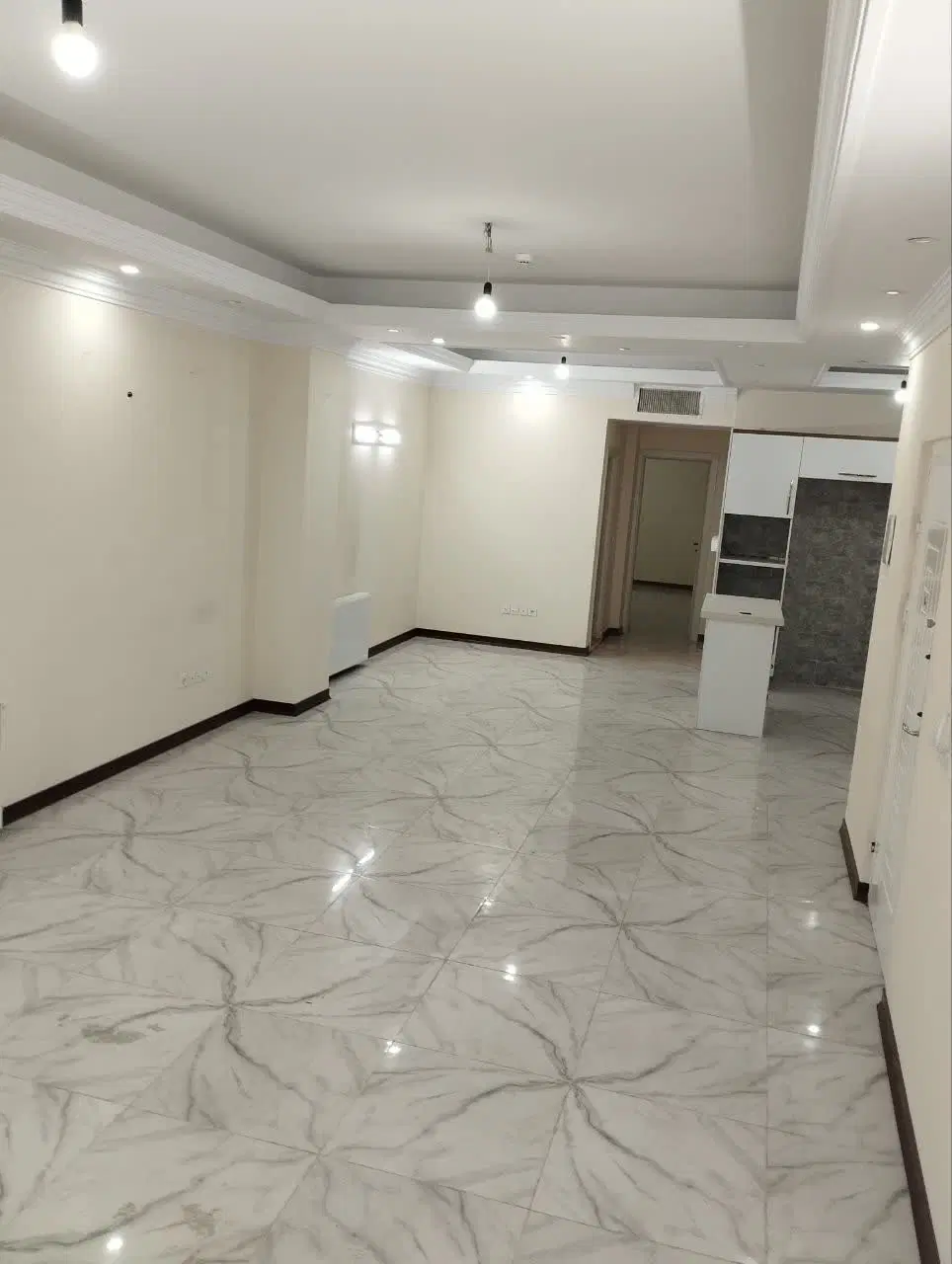 ۱۰۲ متری / روبه آفتاب و نما / فاز ۶ ، سندتکبرگ – pohled 3