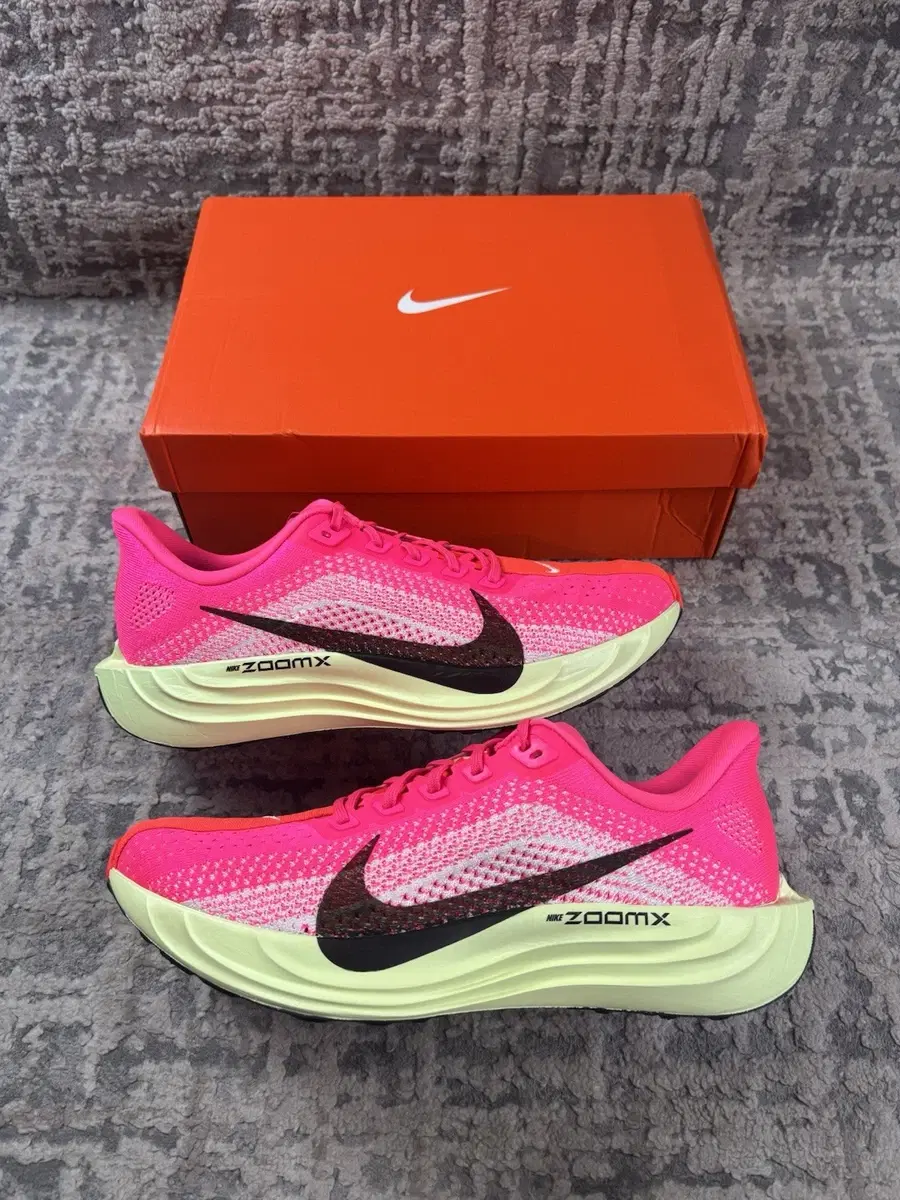 Nike|کیف، کفش، کمربند|شمشک, |دیوار
