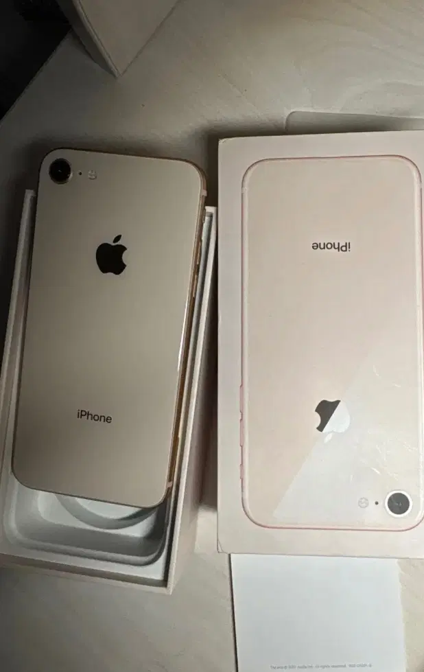 iphone 8|موبایل|خاش, |دیوار