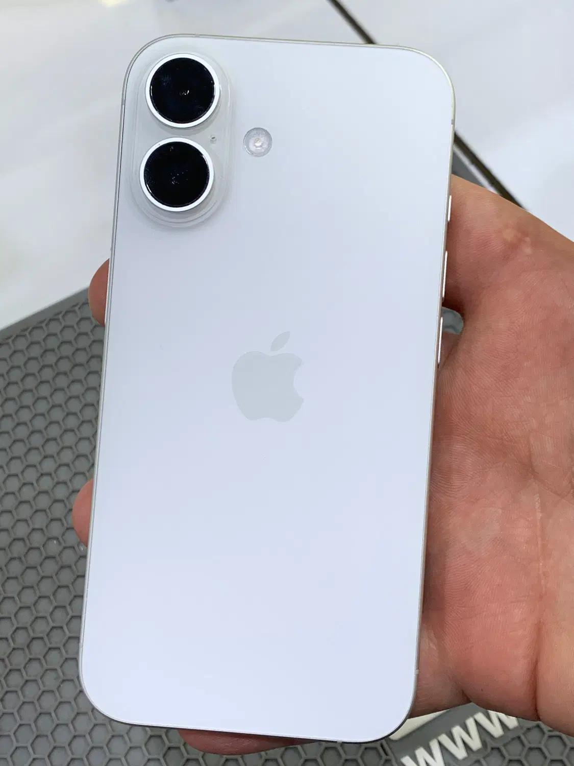 16normal battery 94%|موبایل|کرج, گوهردشت|دیوار