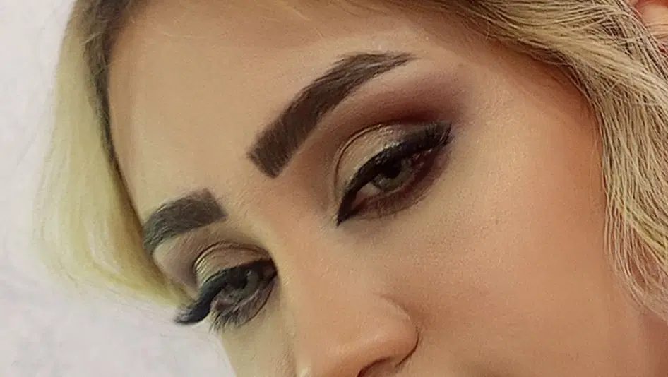میکاپ|خدمات آرایشگری و زیبایی|اهواز, بهارستان|دیوار