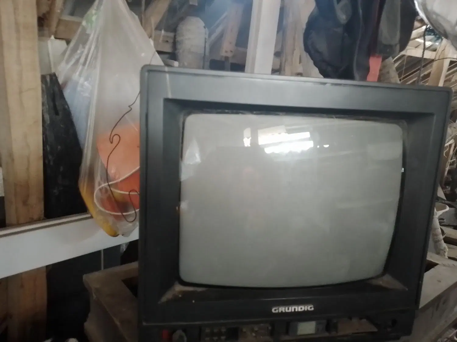 tv۱۴|تلویزیون و پروژکتور|لاهیجان, حاجی آباد|دیوار