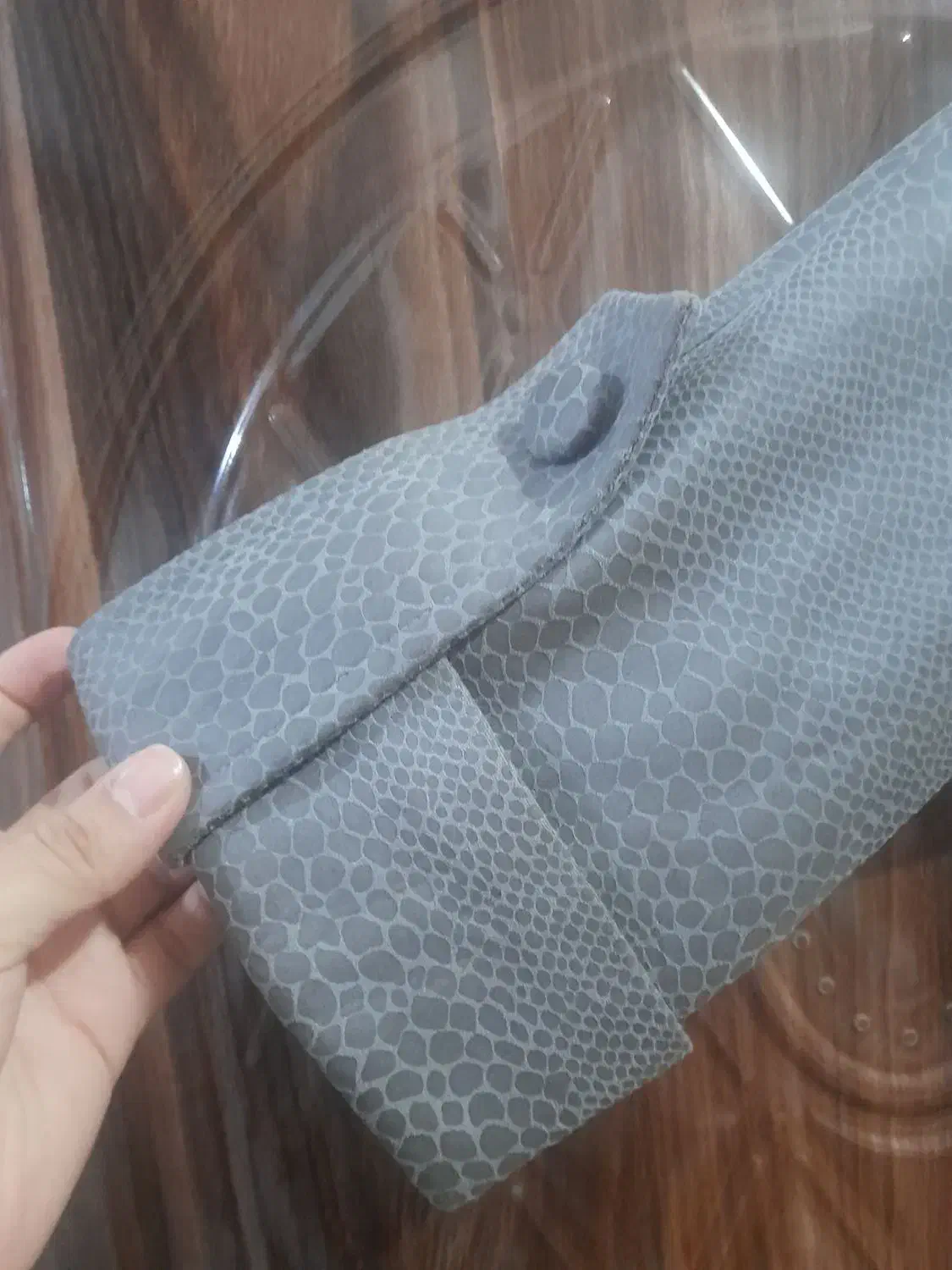 پالتو|لباس|شباب, |دیوار