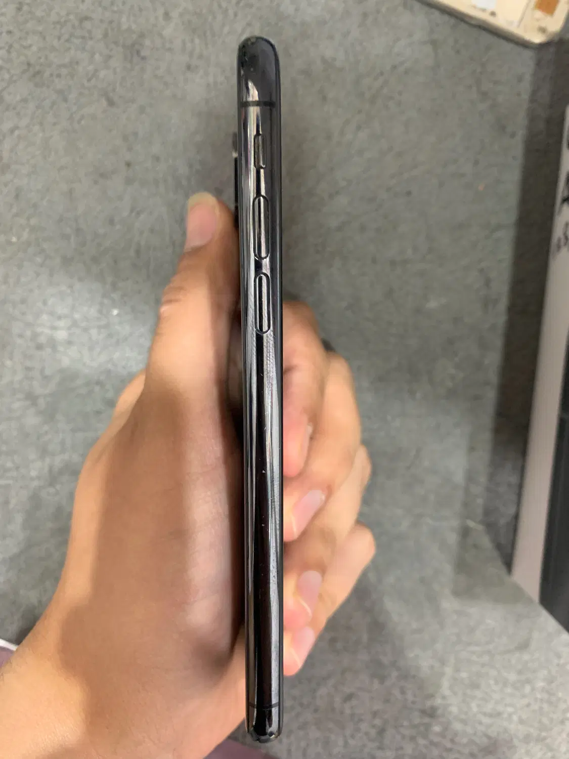 iPhone XS|موبایل|رباط‌کریم, رباط‌کریم|دیوار
