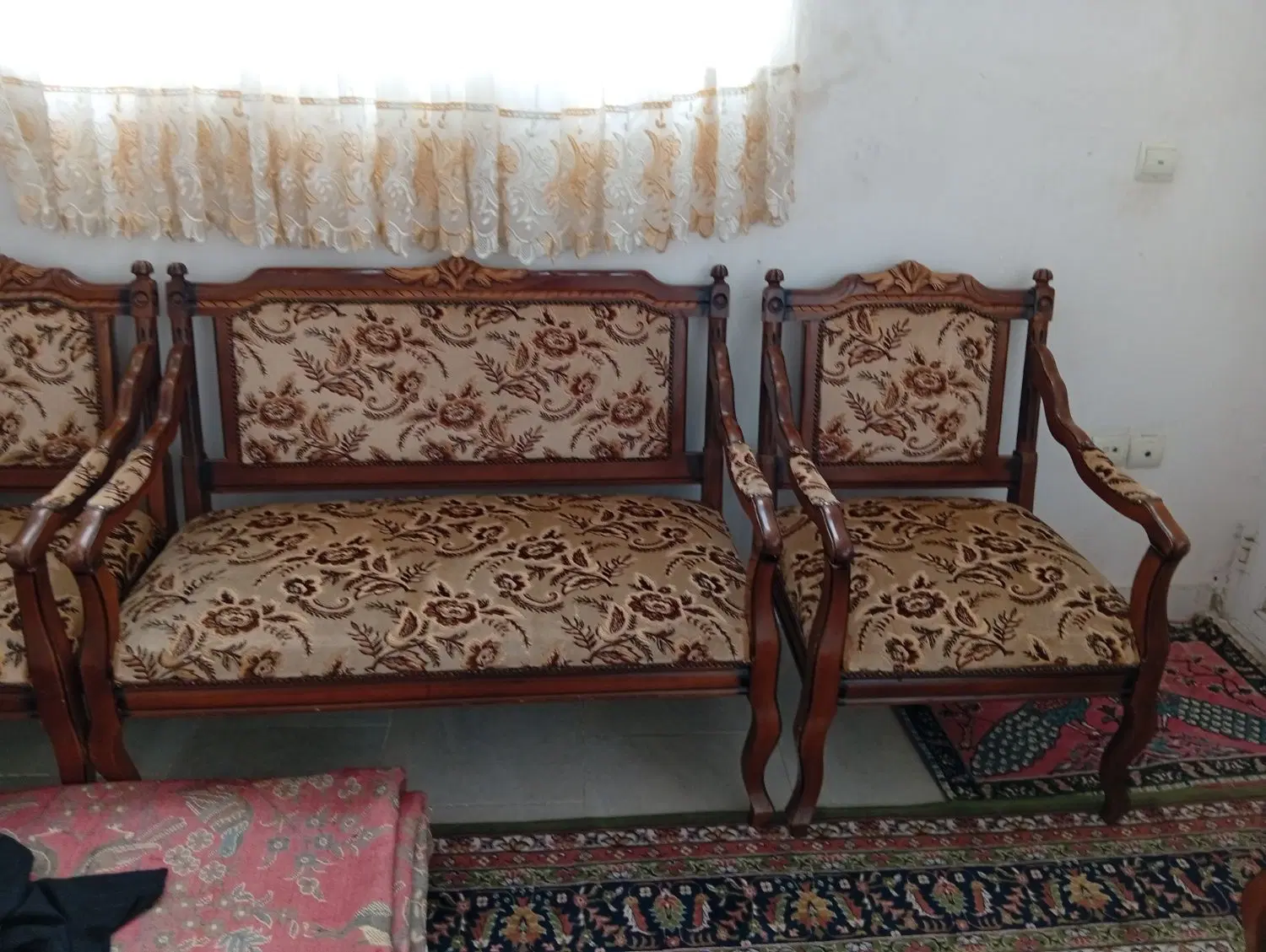 مبل|مبلمان اداری|ساری, |دیوار