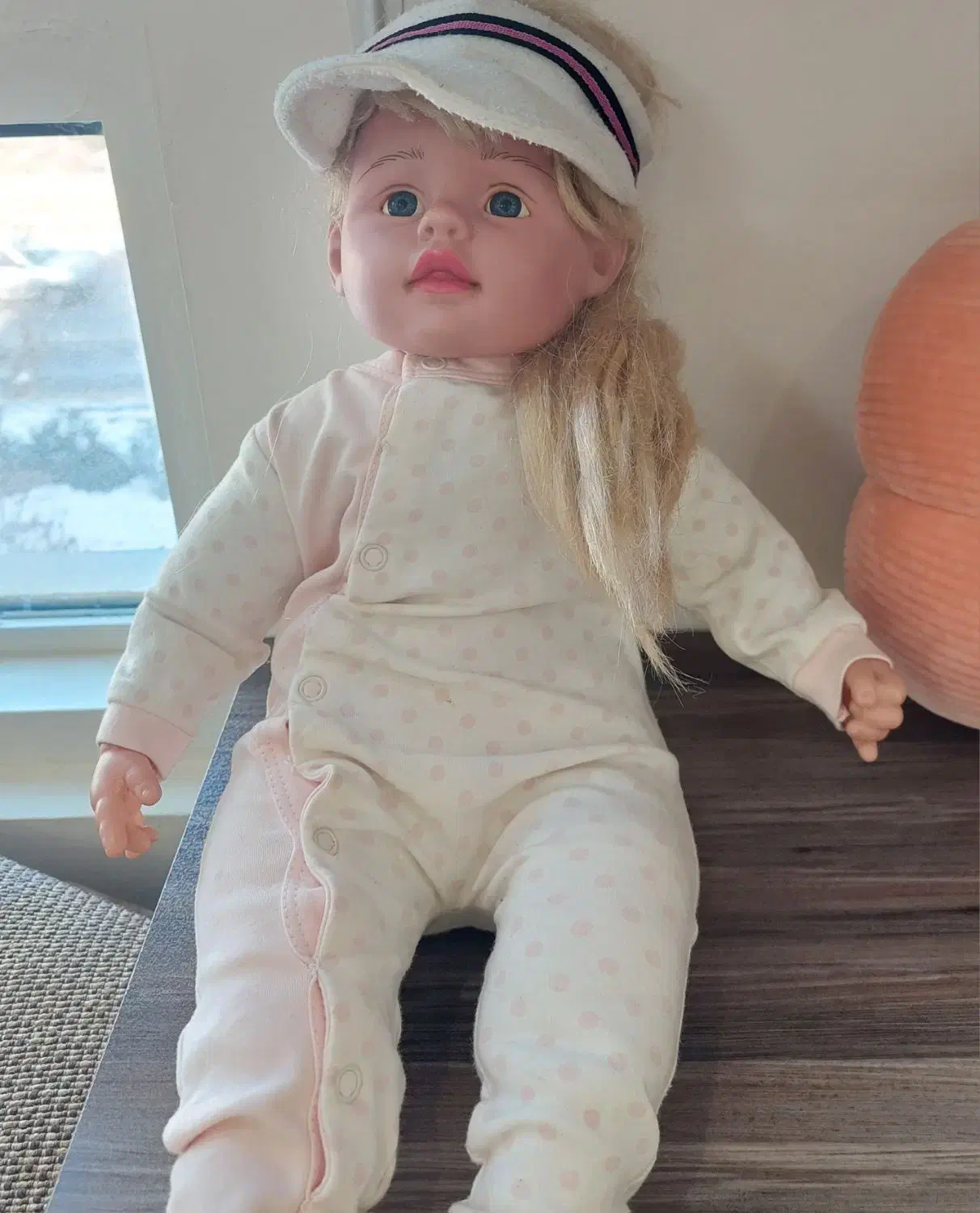 عروسک|اسباب‌بازی بچه|مشهد, زمرد|دیوار