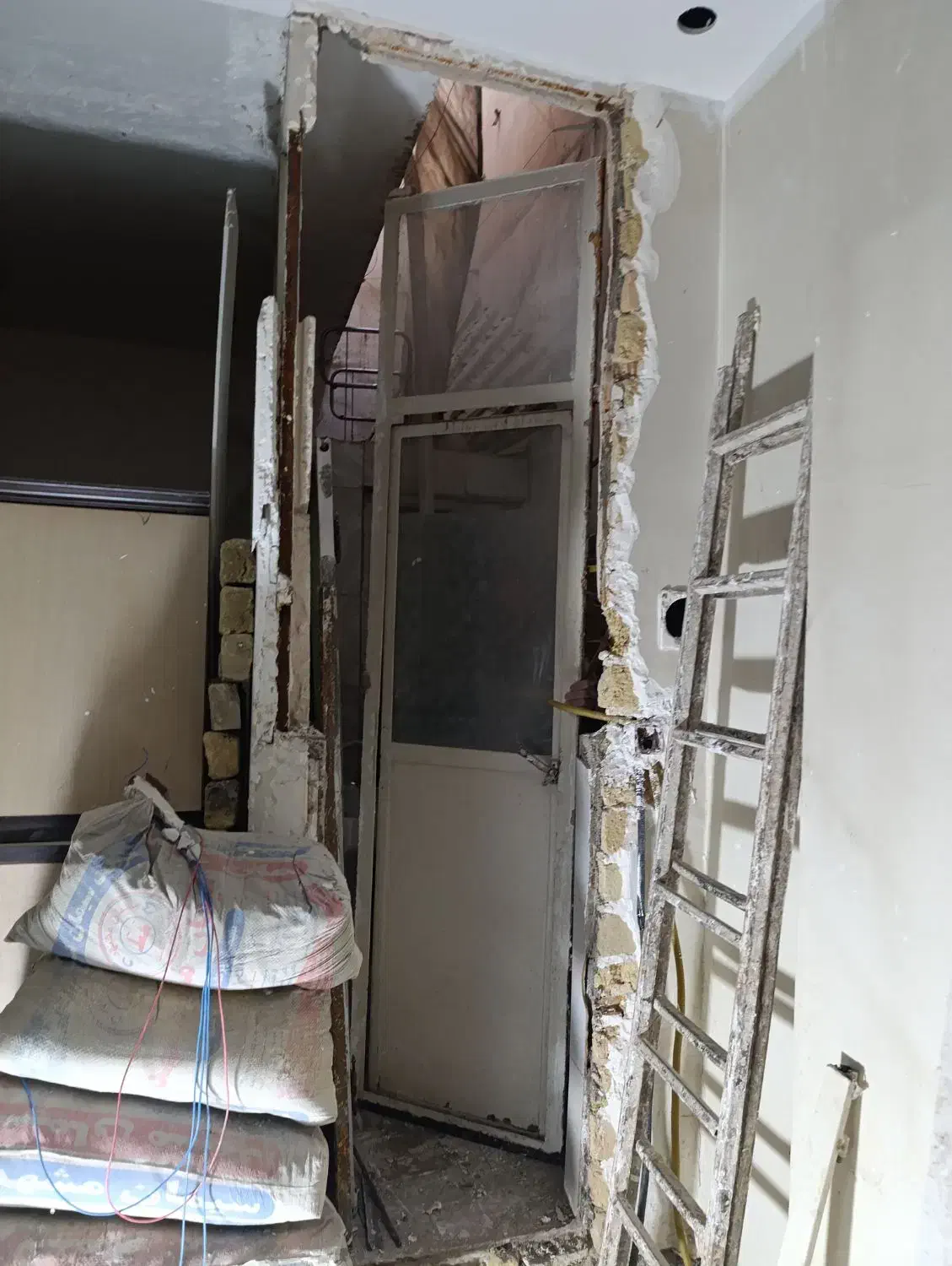 درب آهنی درب آلومینیومی|مصالح و تجهیزات ساختمان|مشهد, ابوذر|دیوار