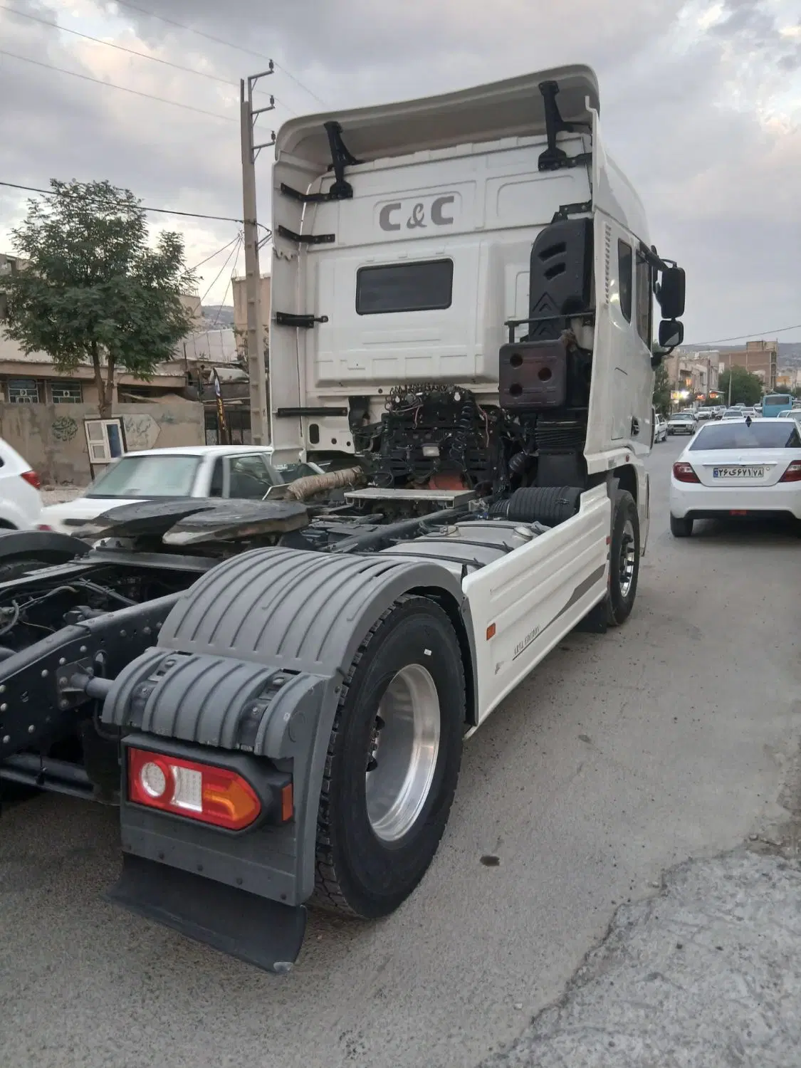 کشنده|خودرو سنگین|ایوان, |دیوار