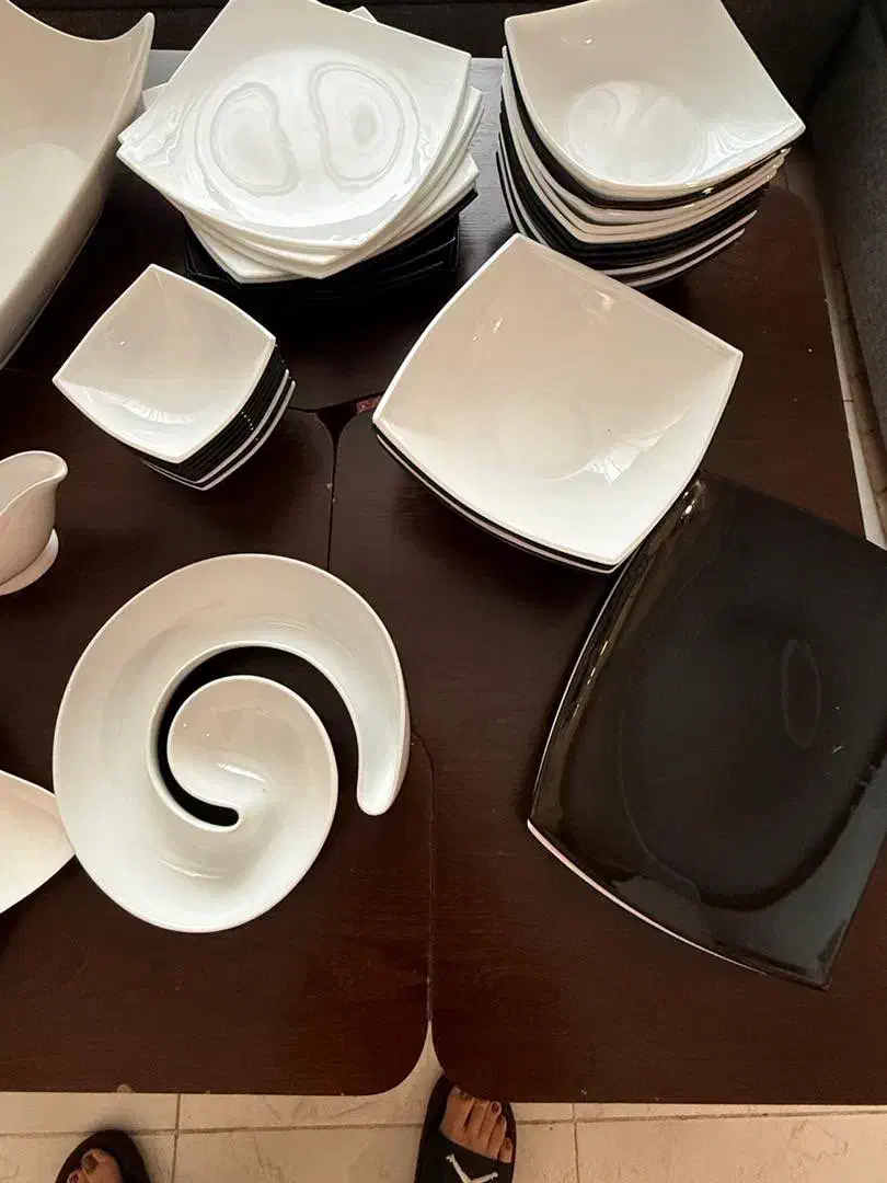 ظرف غذا خوری روز و شب|ظروف سرو و پذیرایی|بابل, |دیوار