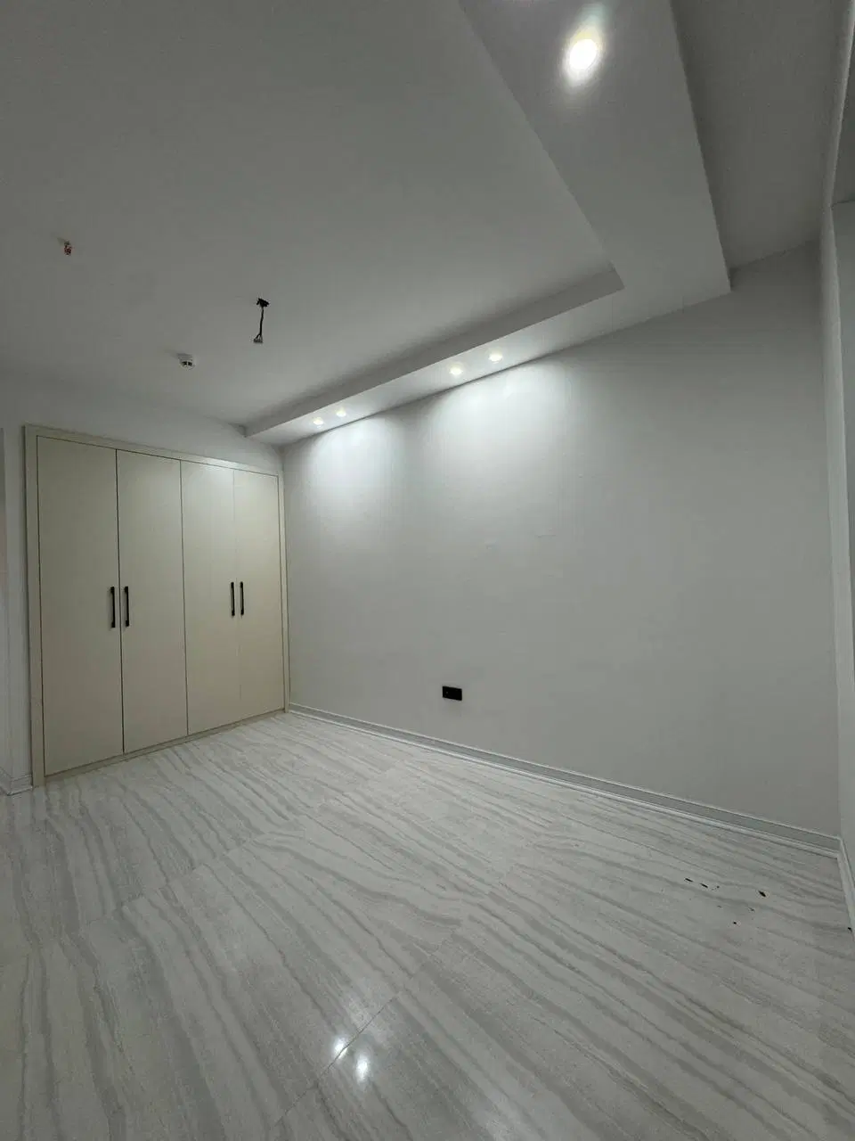 ۱۷۰متر رحمانیه تکواحدی صفر مدرن فول غرق نور - Mehr