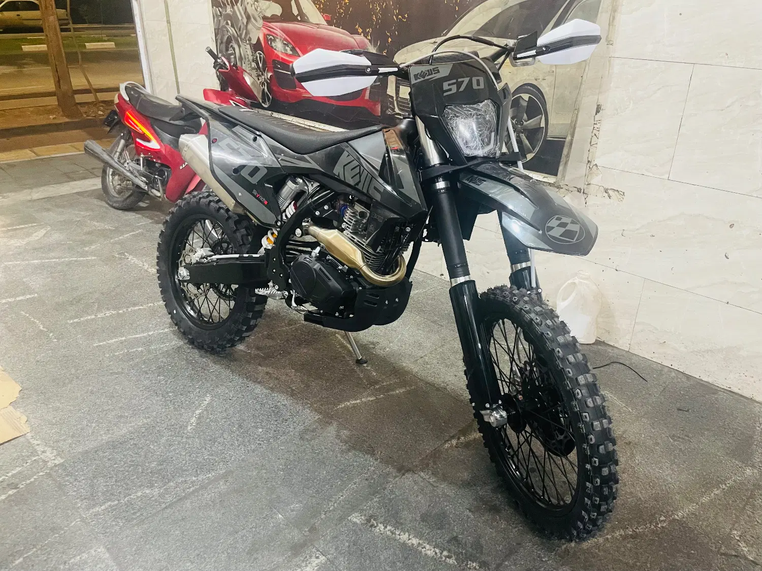 Crx350 kEws300|موتورسیکلت|مشهد, استاد یوسفی (شهرک غرب)|دیوار