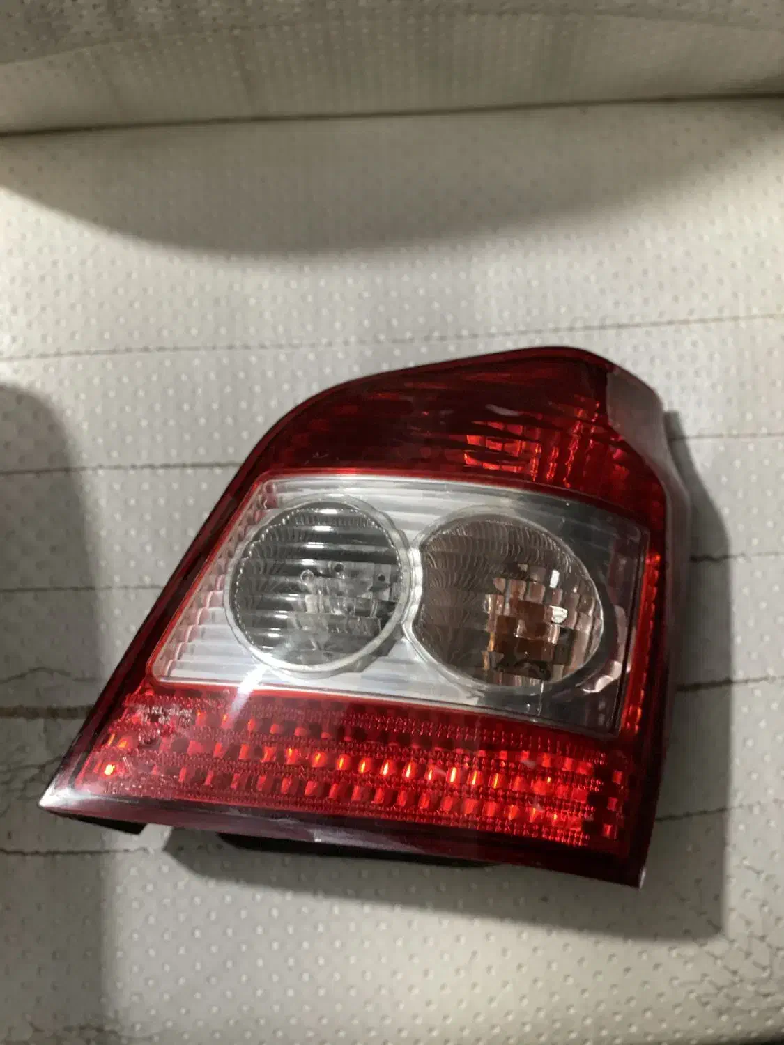 چراغ خطر ۱۱۱|قطعات یدکی و لوازم جانبی|رشت, لاکانی|دیوار