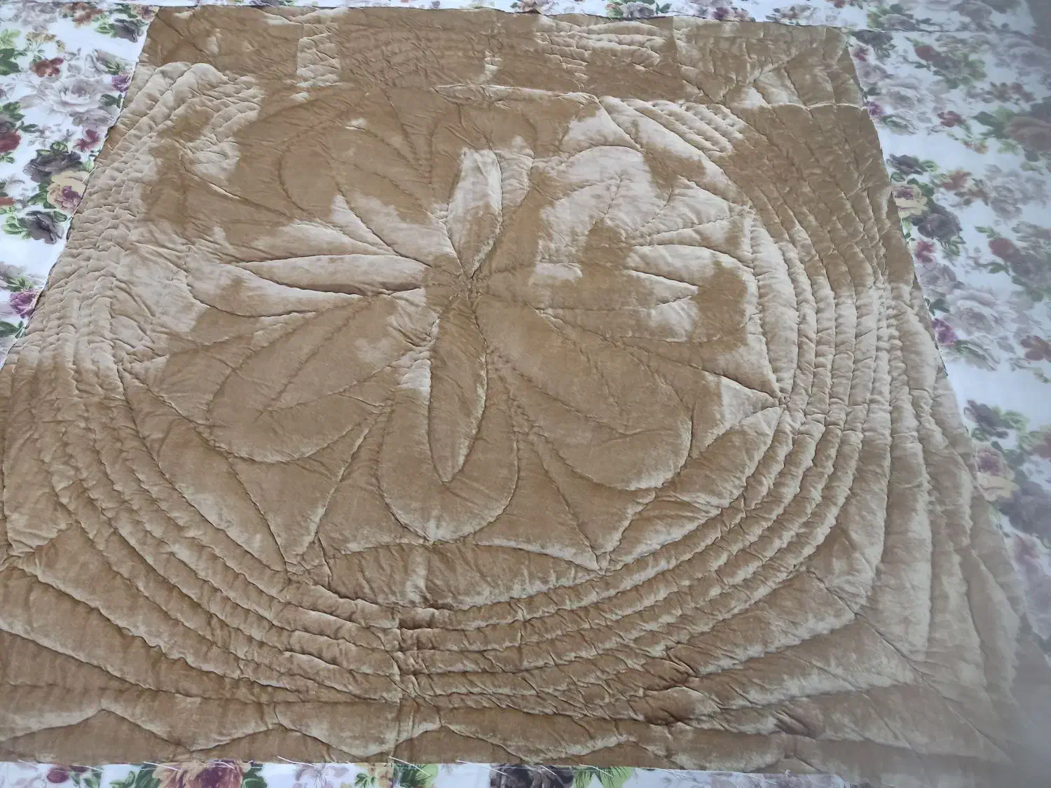 لحاف کرسی|رختخواب، بالش، پتو|سنندج, |دیوار