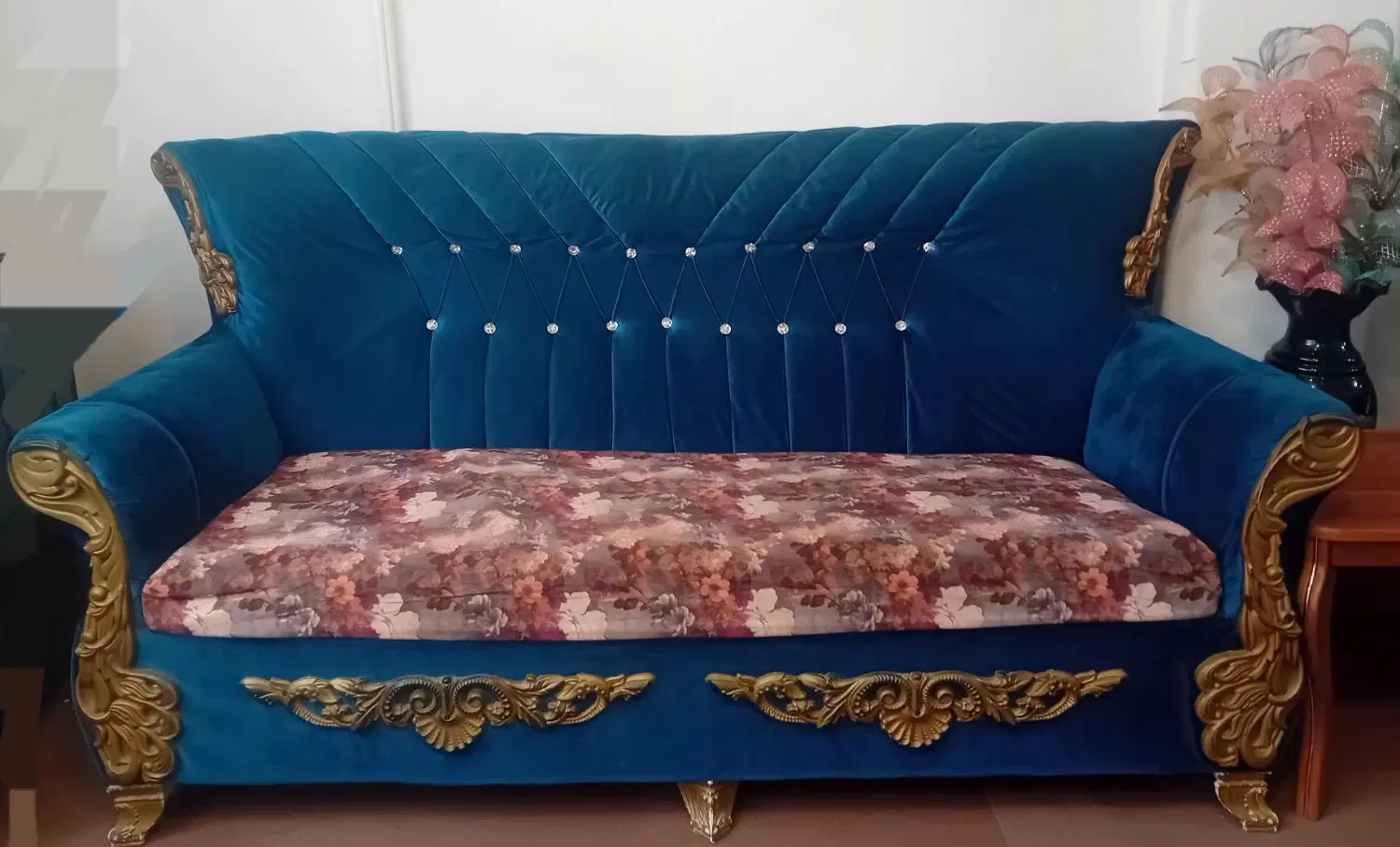 مبل|مبلمان خانگی و میز عسلی|لاهیجان, آهندان|دیوار
