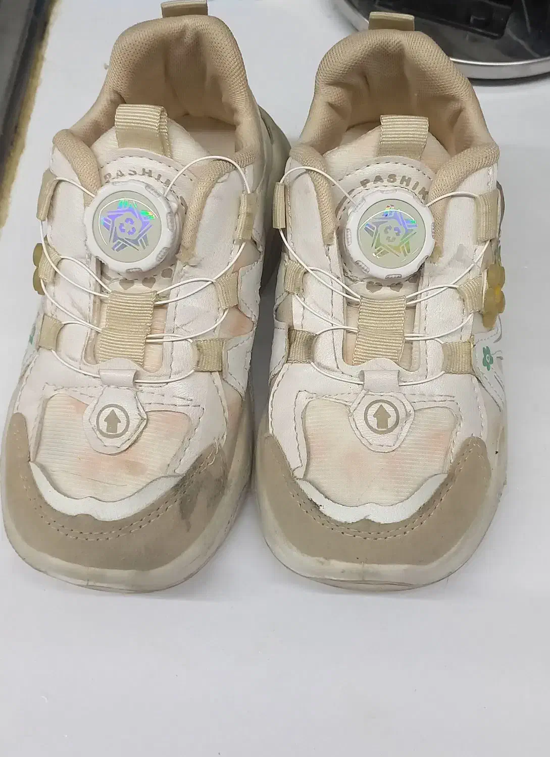 بچه‌گانه|کفش و لباس بچه|کرمانشاه, |دیوار