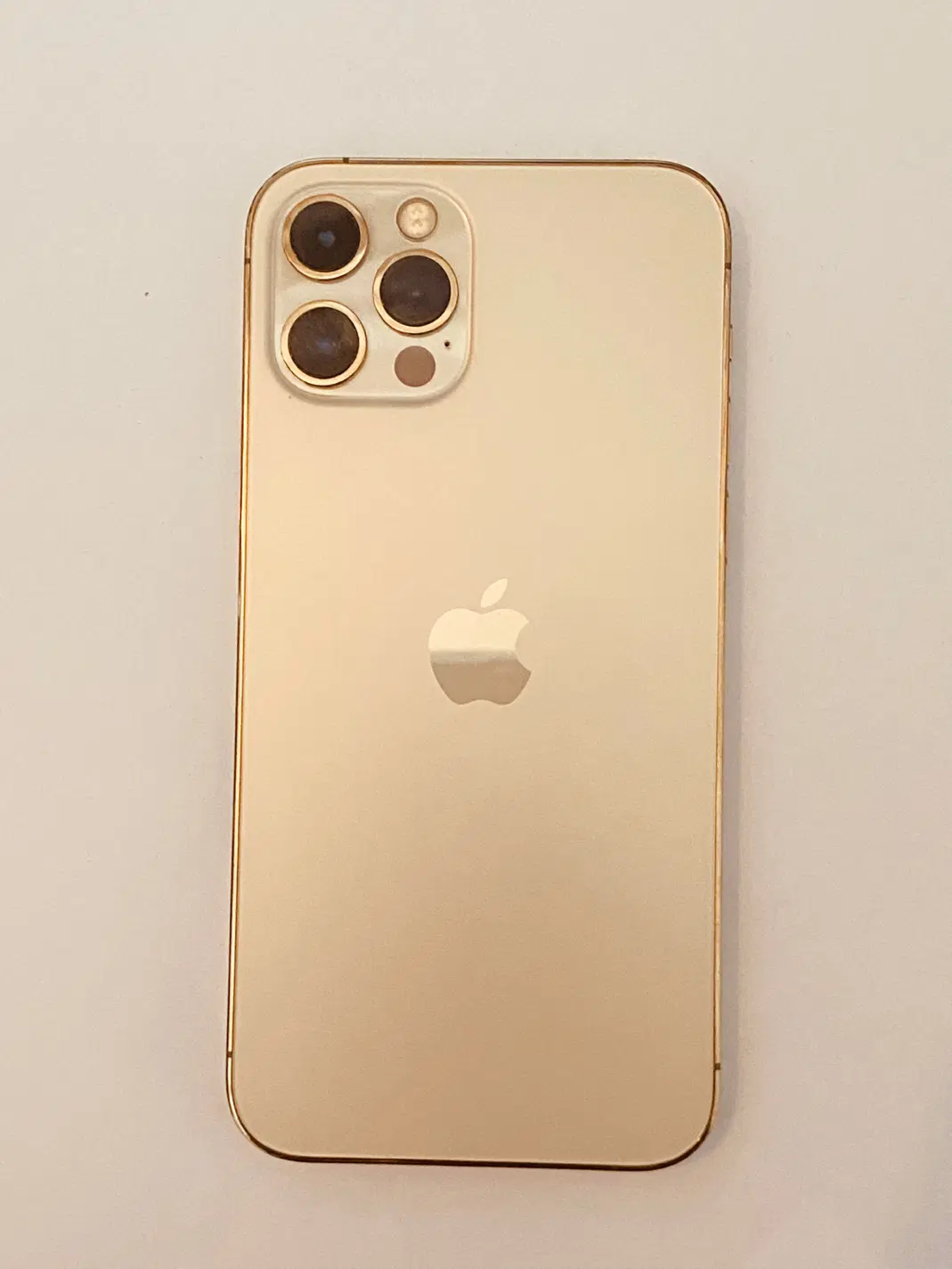 iPhone 12 pro|موبایل|شیراز, عفیفآباد|دیوار