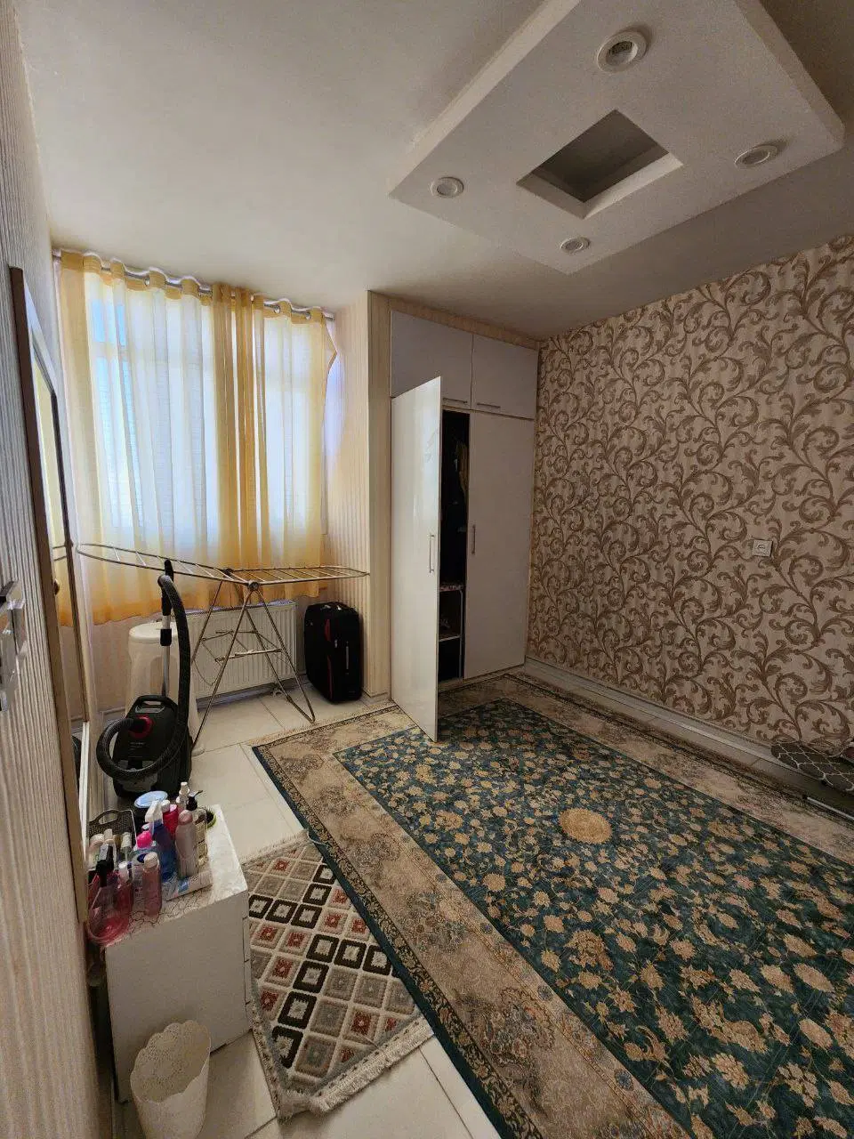 فروش 110متری روبه نما/فول امکانات/گلشهر - Ansicht 4