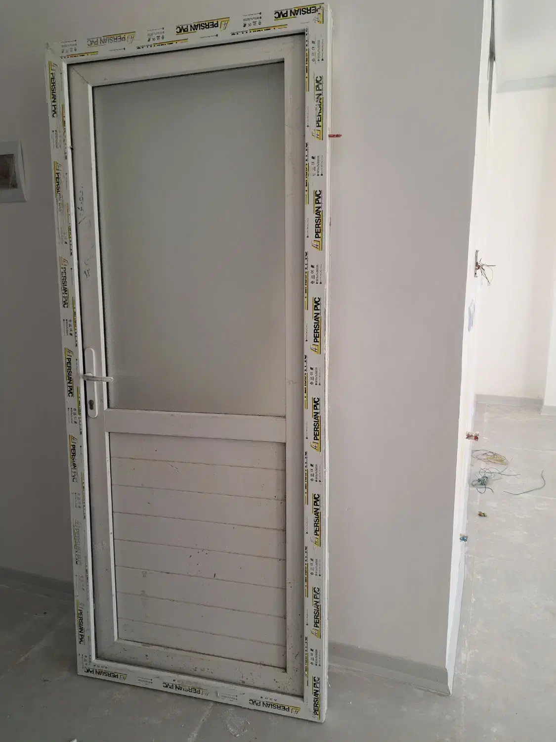 درب پی وی سی|مصالح و تجهیزات ساختمان|شهرکرد, |دیوار