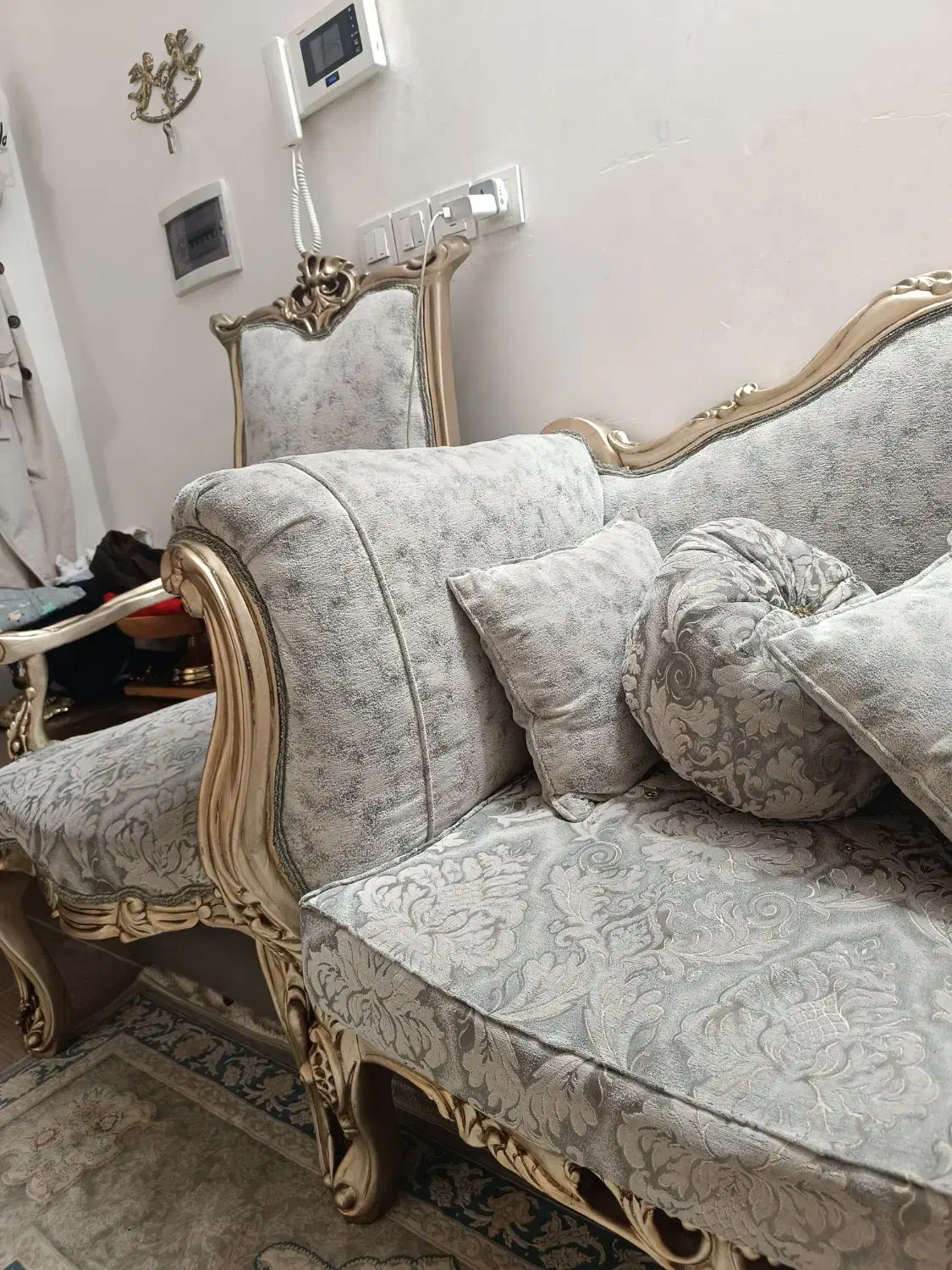 مبل|مبلمان خانگی و میز عسلی|قم, قلعه کامکار|دیوار