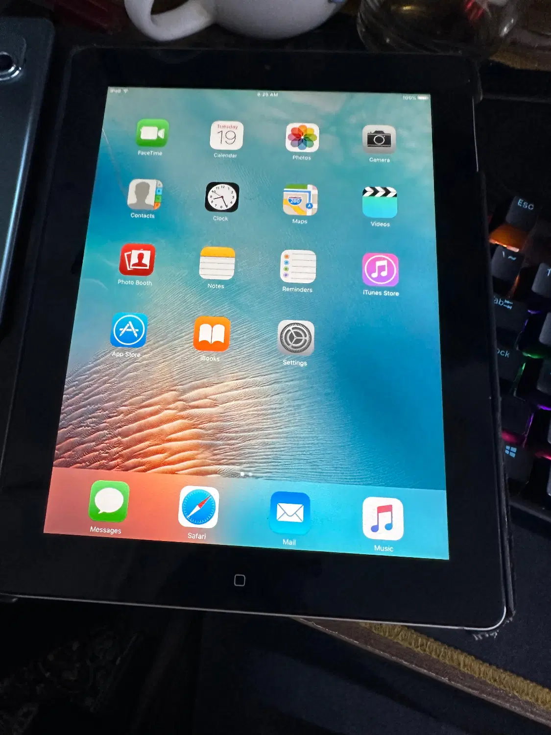 iPad 2 wifi|تبلت|مشهد, ولیعصر (شهرک غرب)|دیوار