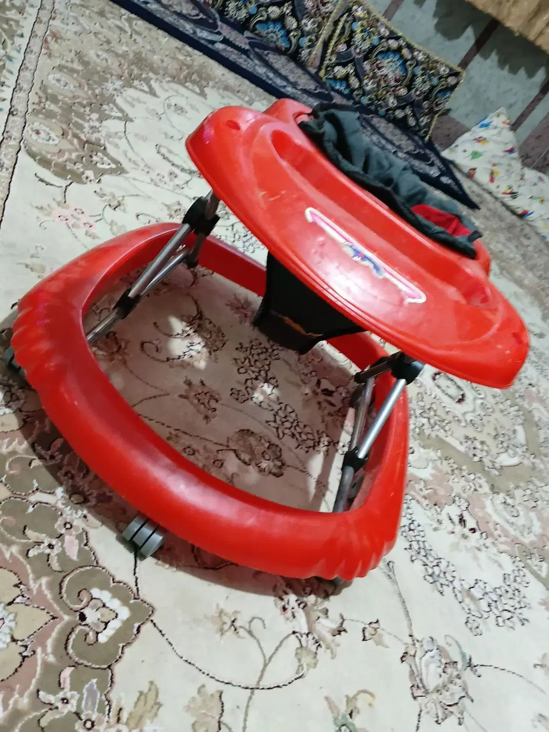 کالسک|اسباب و اثاث بچه|ایرانشهر, |دیوار