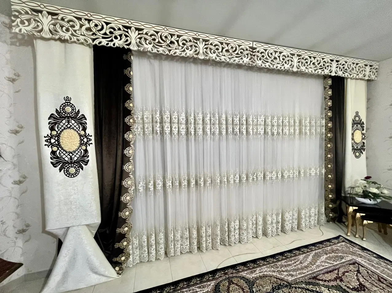 پرده|پرده، رانر، رومیزی|مهاجران, |دیوار