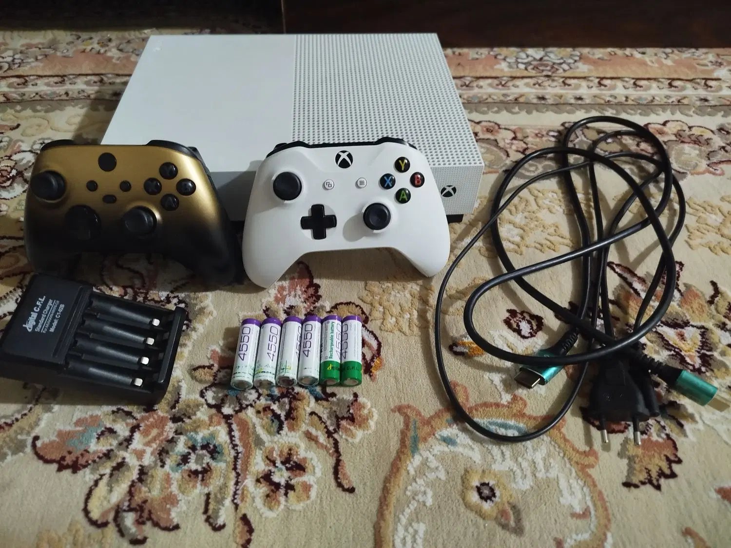 Xbox one s 1tb|کنسول، بازی ویدئویی و آنلاین|ارومیه, |دیوار