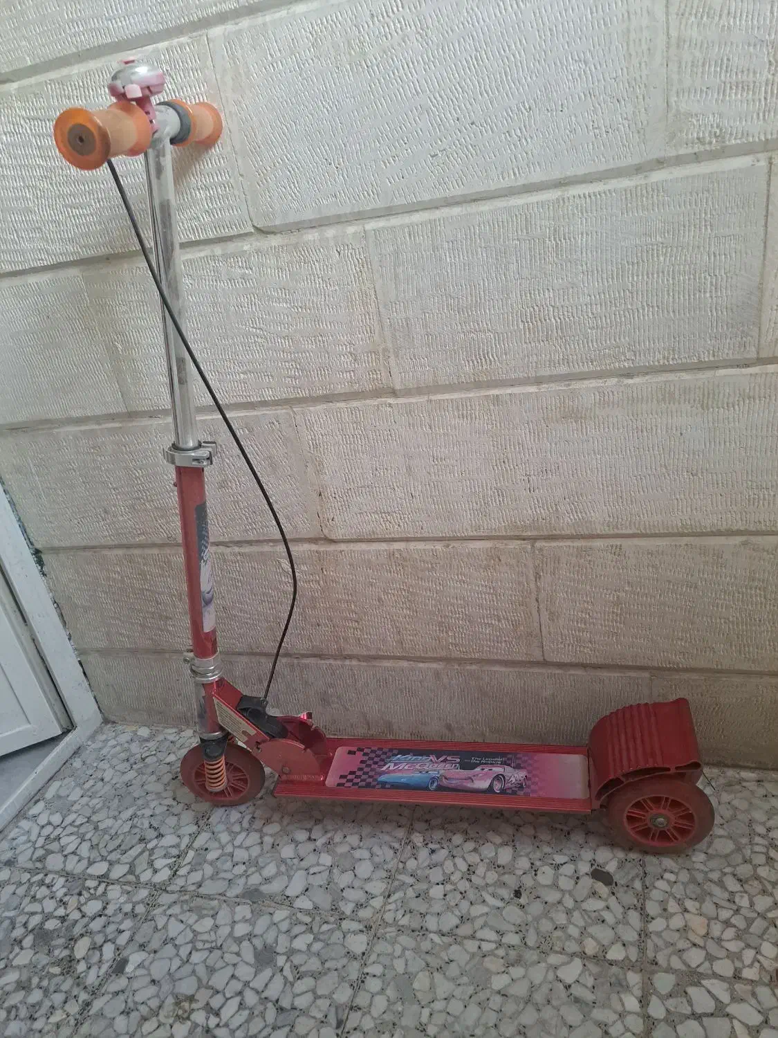 اسکوتر|دوچرخه، اسکیت، اسکوتر|کرج, کوی کارمندان جنوبی|دیوار