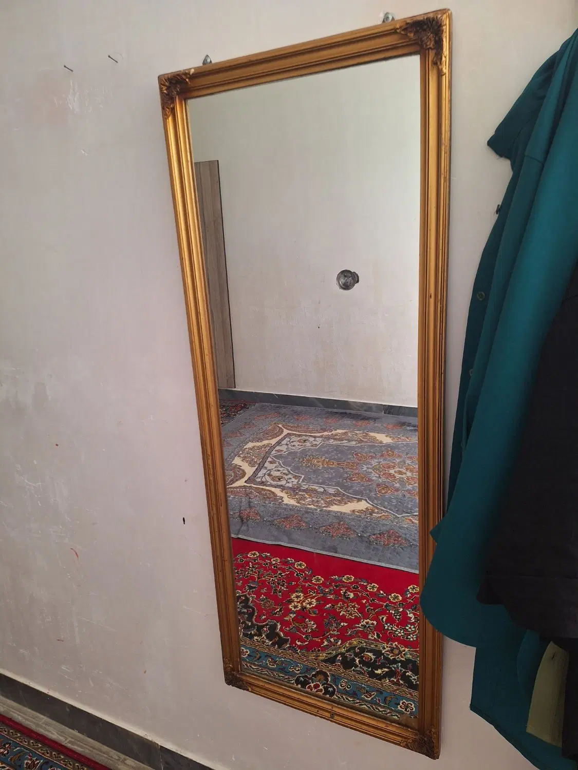 آینه|آینه|دوگنبدان, |دیوار
