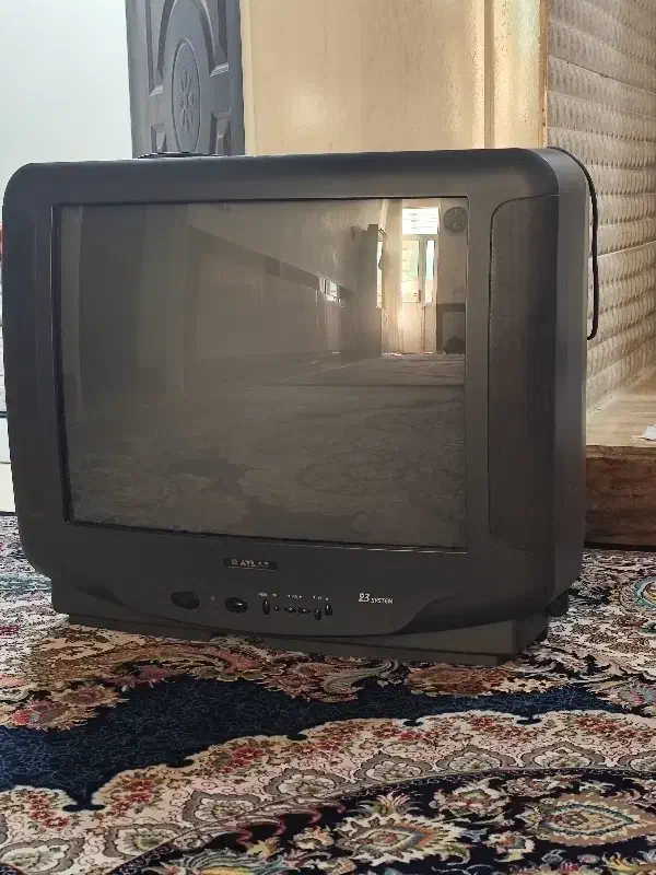 تلویریون|تلویزیون و پروژکتور|شیراز, کوشک میدان|دیوار