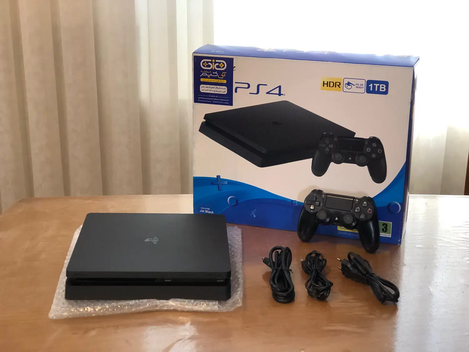 Ps4 slim|کنسول، بازی ویدئویی و آنلاین|همدان, |دیوار