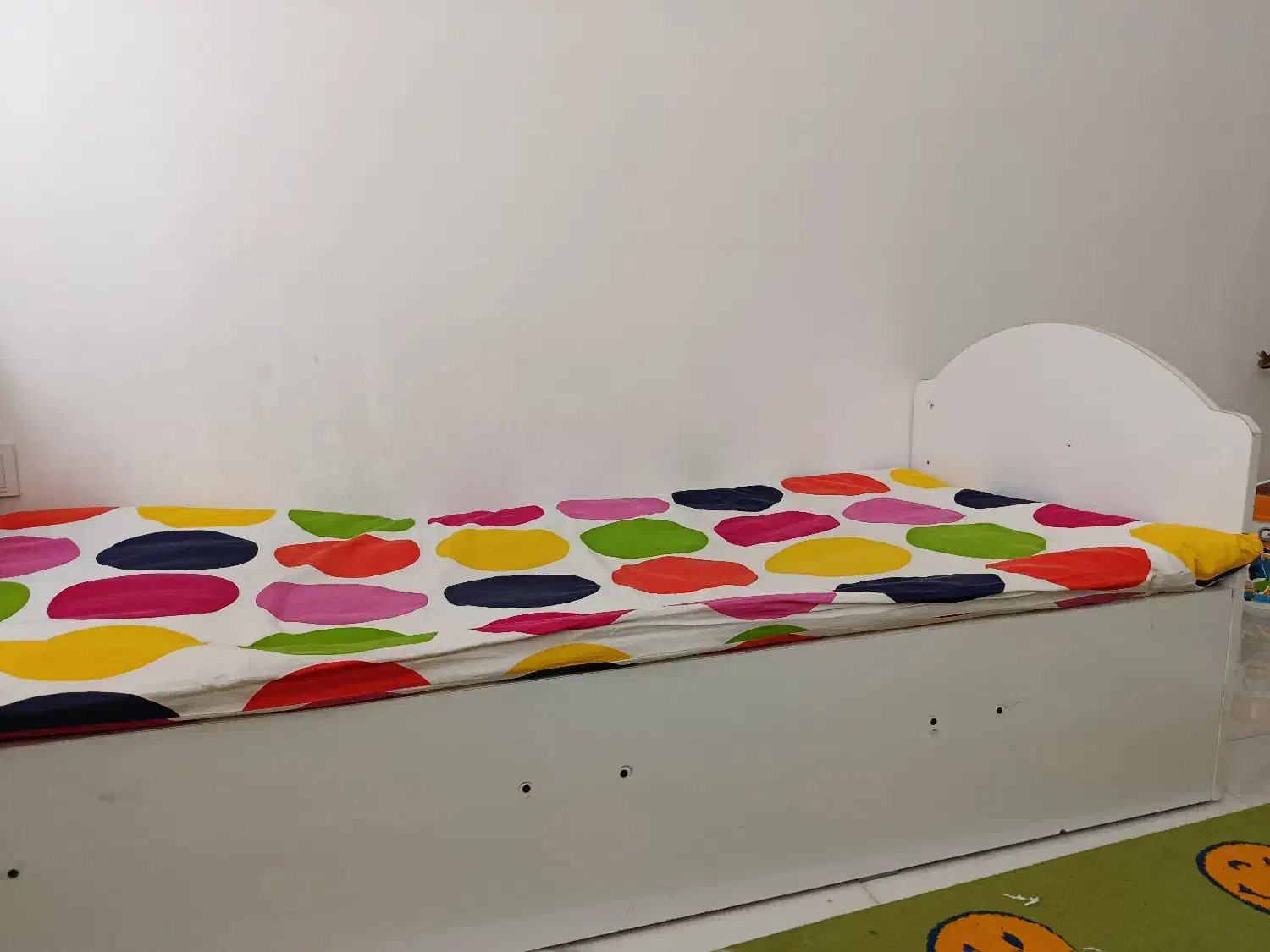 تخت سالم|تخت و صندلی بچه|خوی, |دیوار