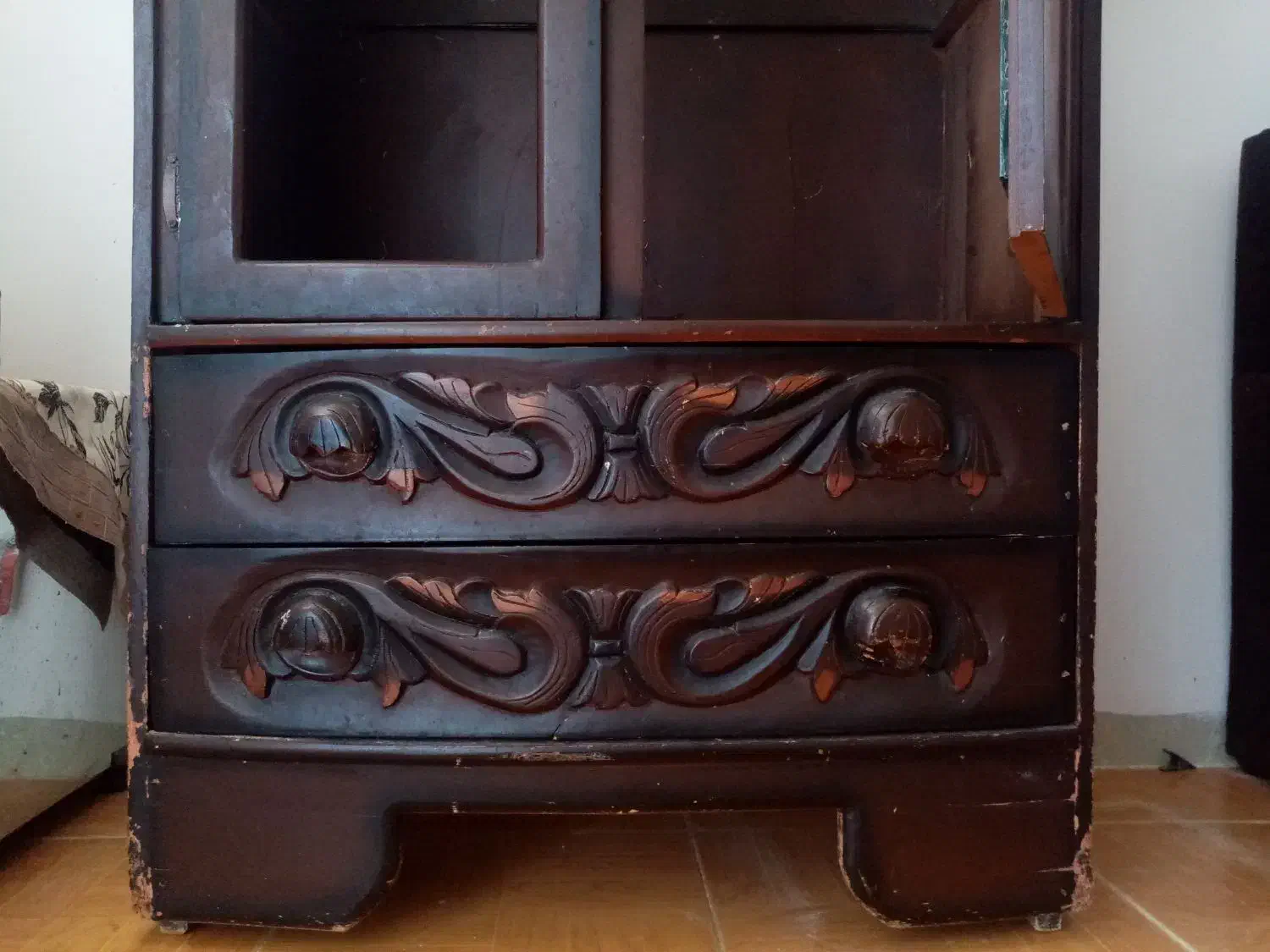 کمد|جاکفشی، کمد، دراور|کرمان, |دیوار