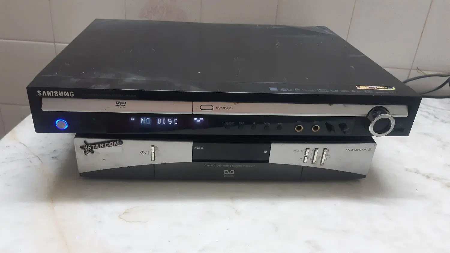 دستگاه DVD|پخش‌کننده DVD و ویدیو|رباط‌کریم, رباط‌کریم|دیوار