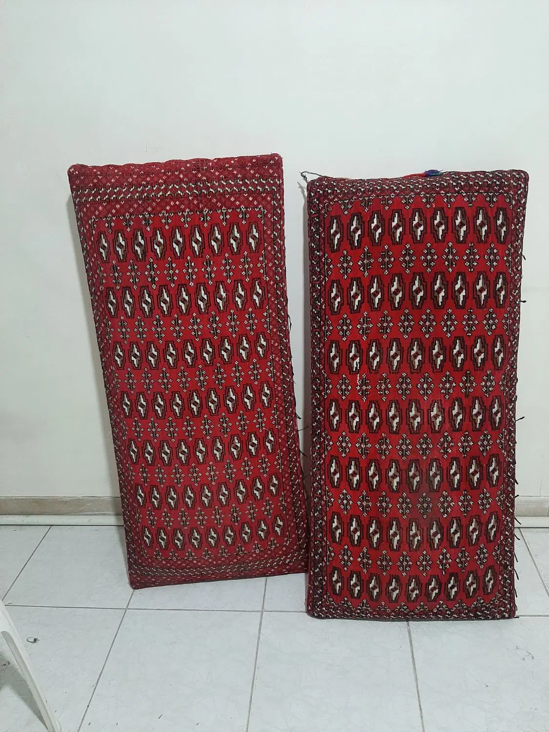 پشتی|پشتی|سمنان, |دیوار