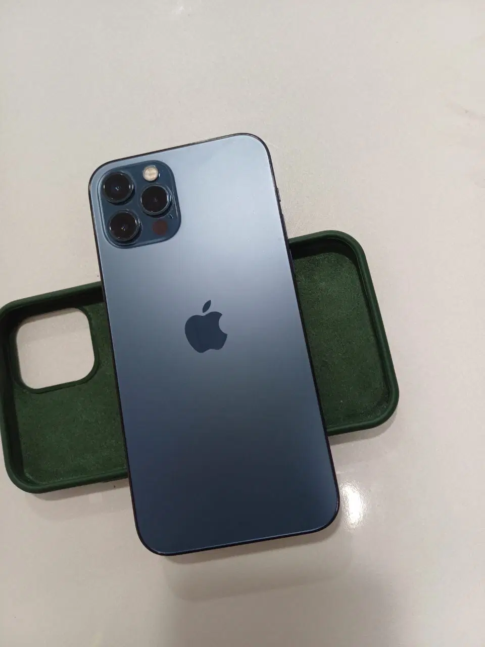 12pro|موبایل|چمران, |دیوار